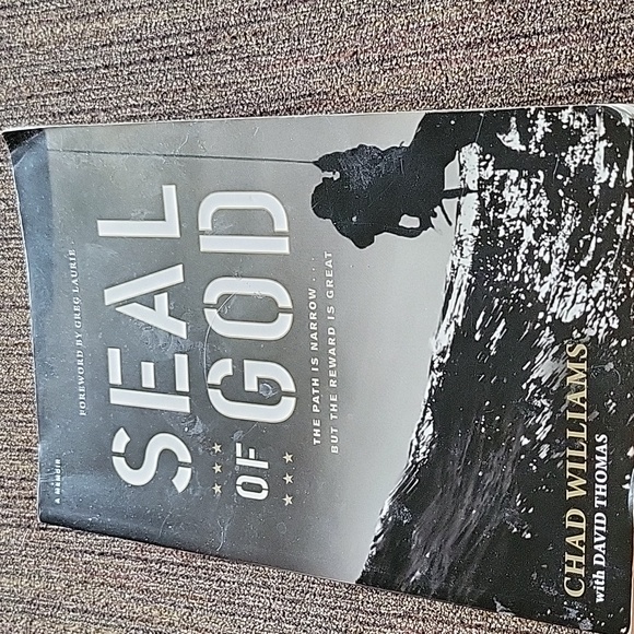 Book Bundle - Picture 6 of 9